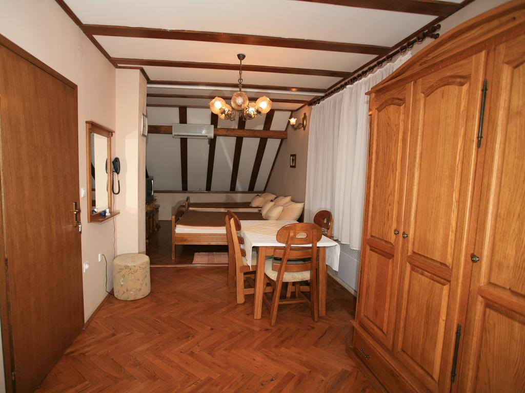 Apartments Vrata Baranje Bilje Værelse billede
